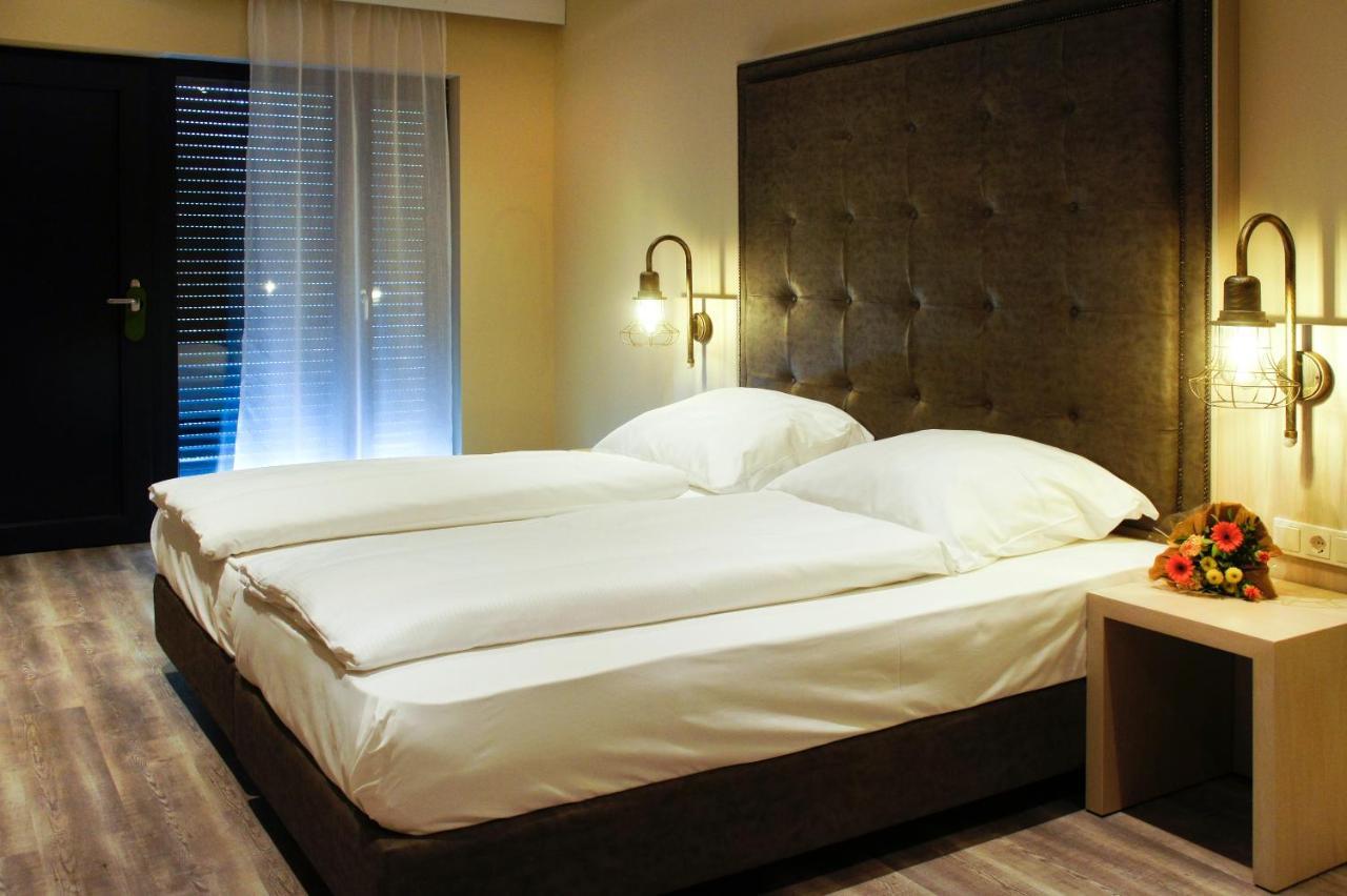 Hotel Athen Kelsterbach Frankfurt Airport Exterior photo