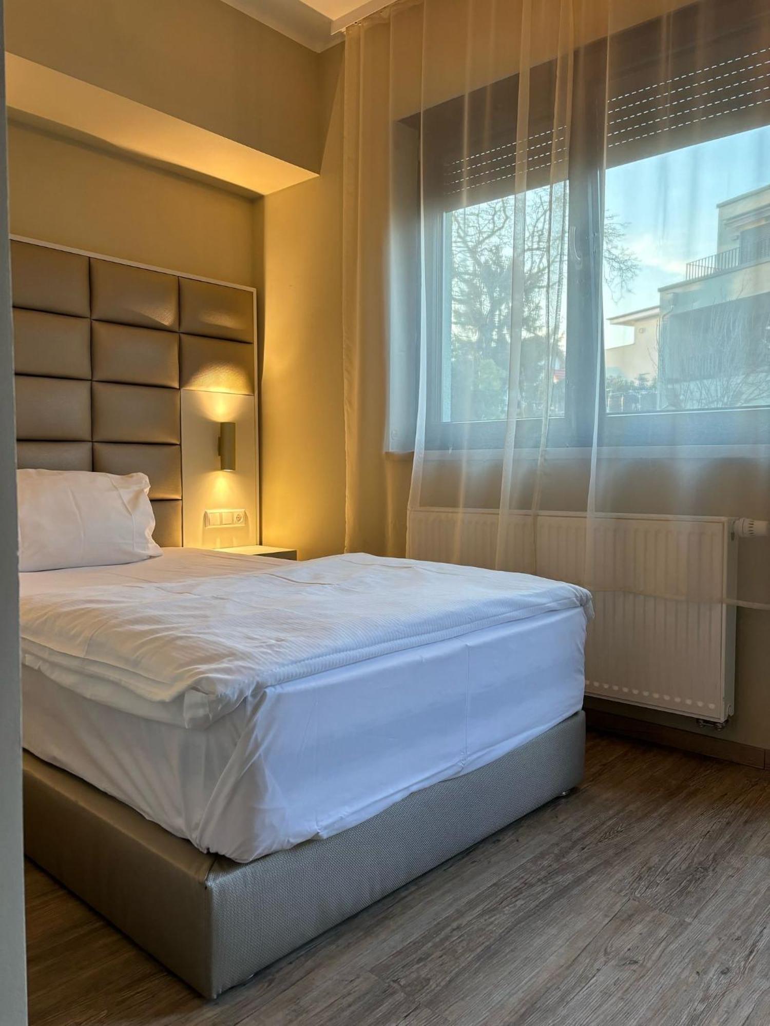 Hotel Athen Kelsterbach Frankfurt Airport Exterior photo